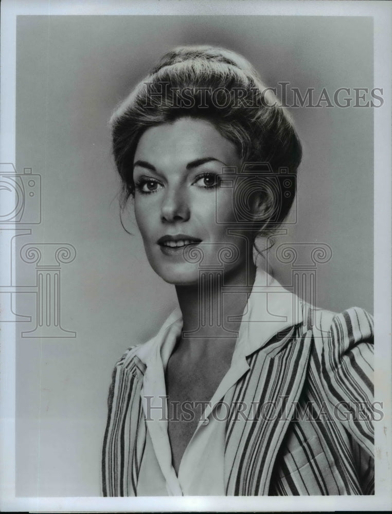 1976 Press Photo Susan Sullivan as Maggie Porter in "Rich Man, Poor Man Book II"- Historic Images
