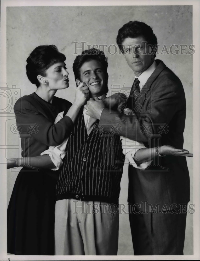 1990 Press Photo Charlie Schlatter, Cristine Rose, &amp; Sam Freed in Ferris Bueller- Historic Images