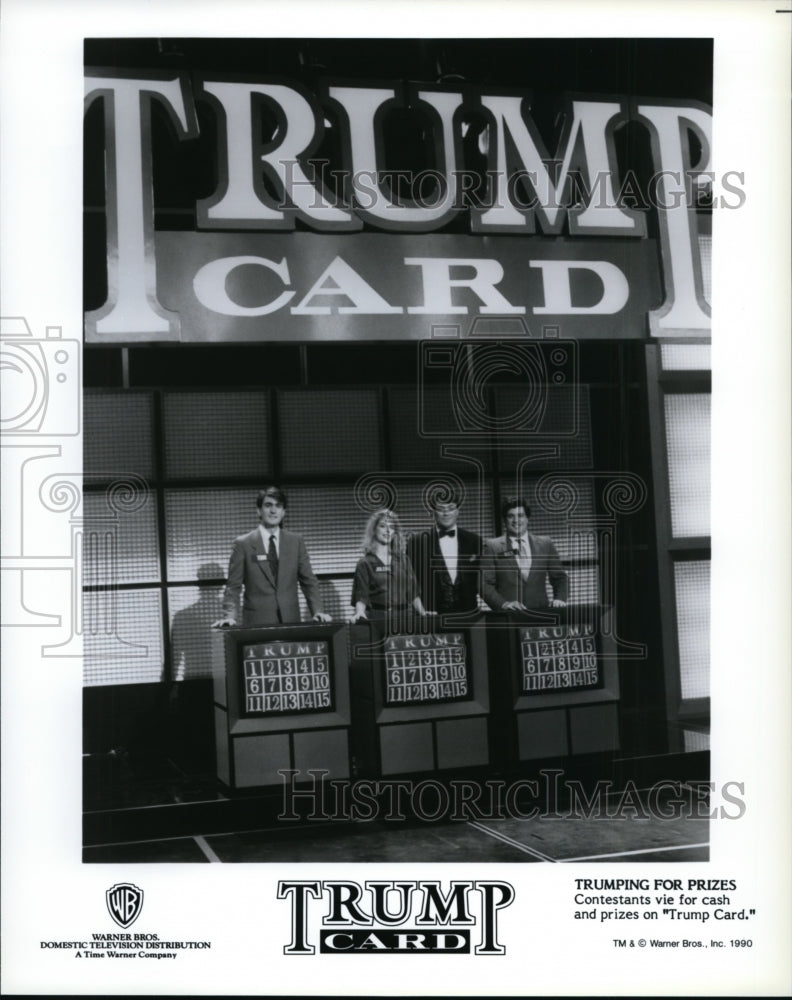Load image into Gallery viewer, 1990 Press Photo Trump Card TV game - cvp97536
