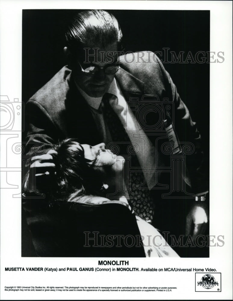 1994 Press Photo Musetta Vander (Katya) and Paul Ganus (Connor) in Monolith- Historic Images