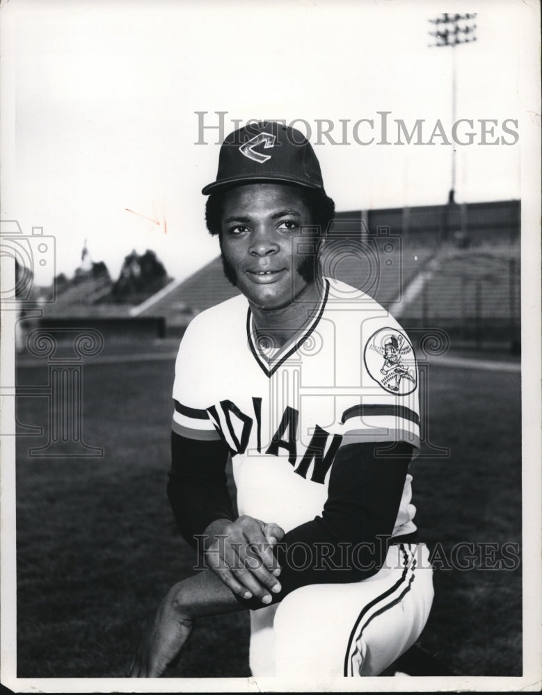 Load image into Gallery viewer, 1977 Press Photo Charlie Spikes of the Cleveland Indians - cvs01578
