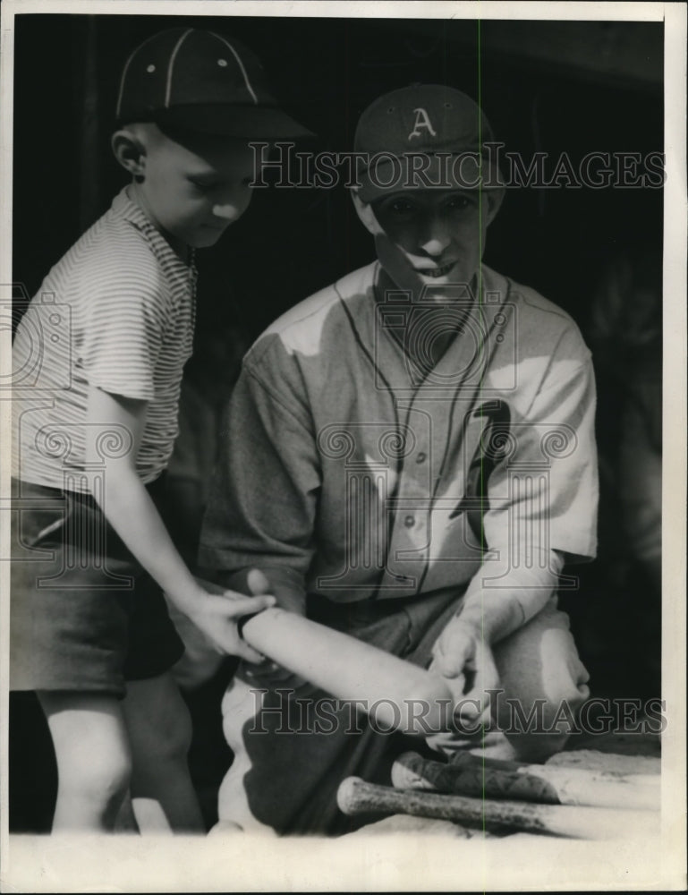 1937 Press Photo Unidentified Baseball Player with a Young Boy - cvs01942- Historic Images