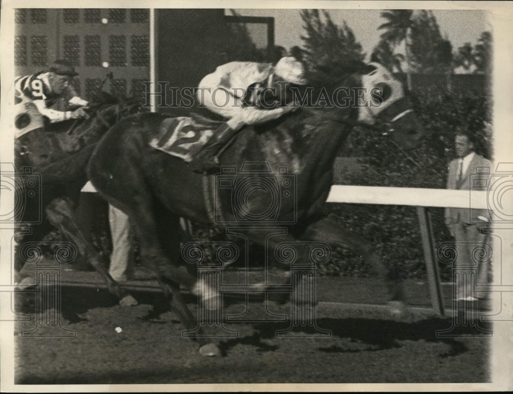 1934 Press Photo Time Clock Running the Kentucky Derby - cvs04645- Historic Images