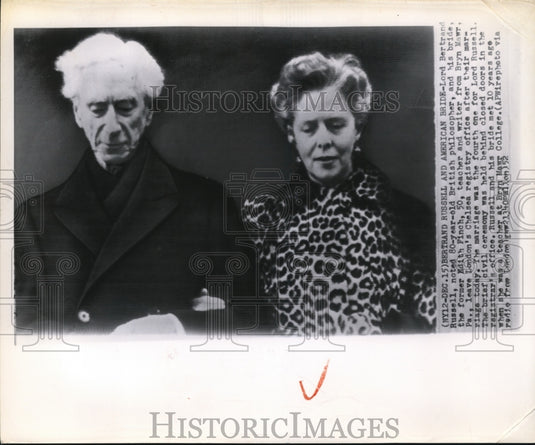 1952 Press Photo Russell&Finch atLondon's Chelsea Registry office after marriage- Historic Images