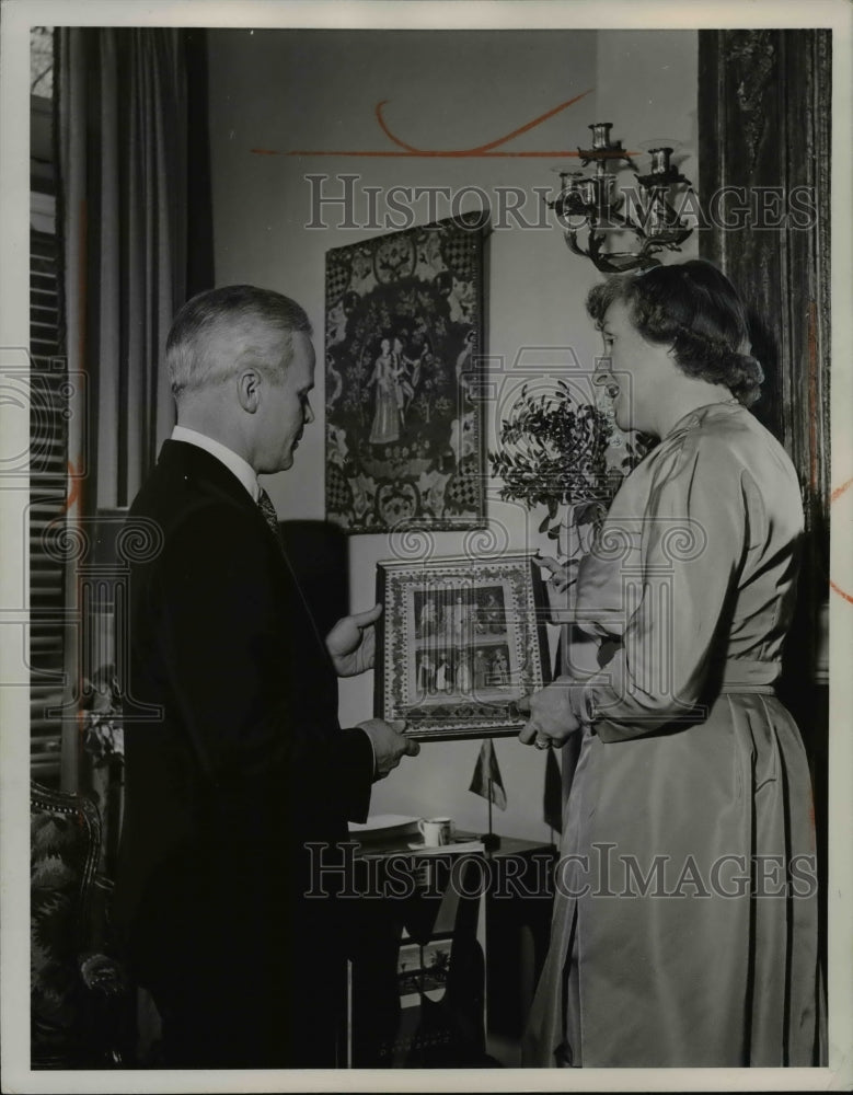 1953 Press Photo Mr &amp; Mrs Chapman Rose in VA - cvw12790- Historic Images