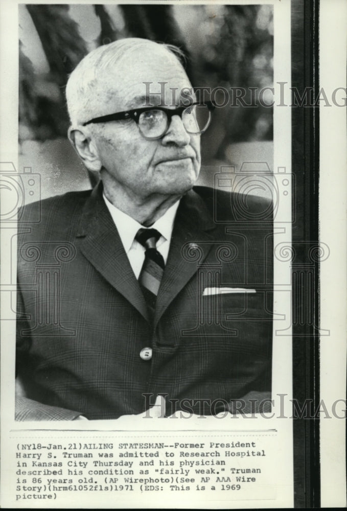 1971 Press Photo Harry S Truman admitted to research hospital in Kansas City.- Historic Images