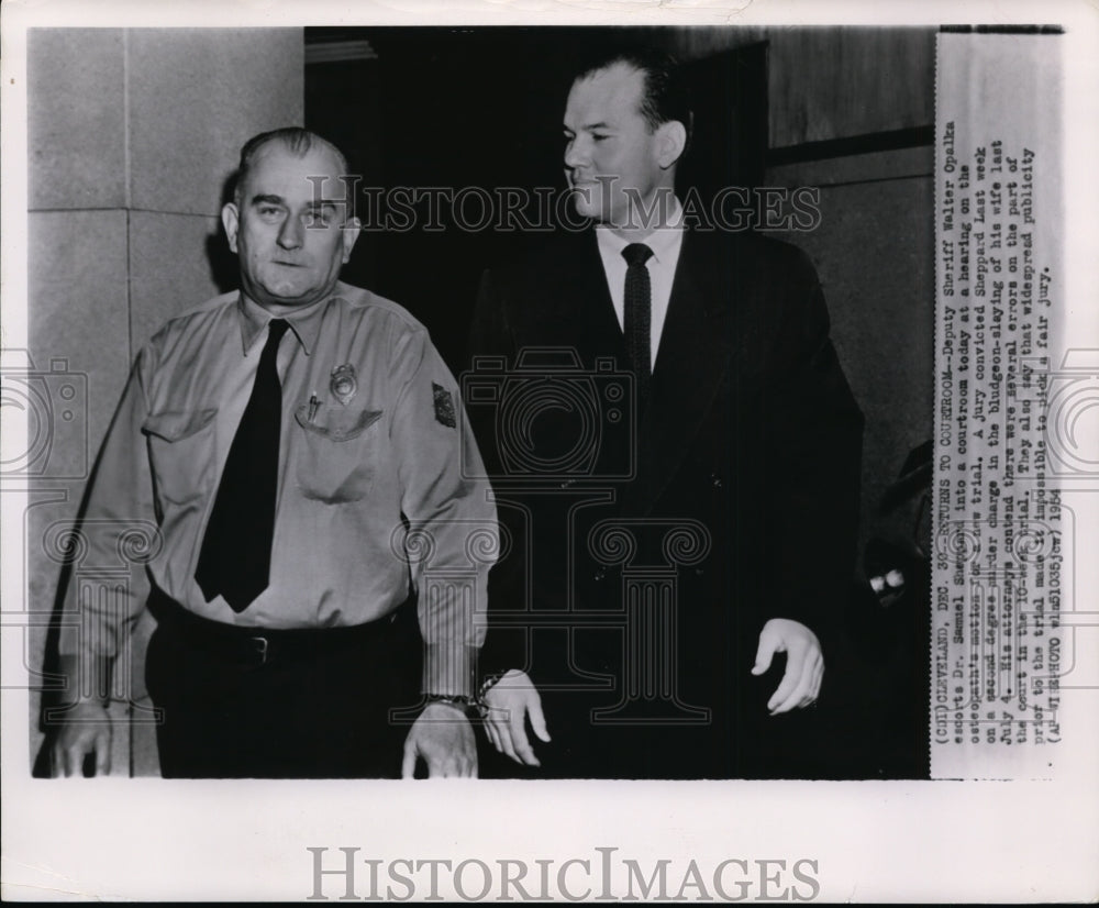 1955 Press Photo Deputy Sheriff Walter Opalka and Dr Samuel Sheppard - cvw15270- Historic Images