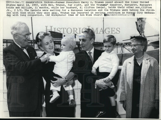 1972 Press Photo Former Pres. Truman with his family aboard liner United States- Historic Images