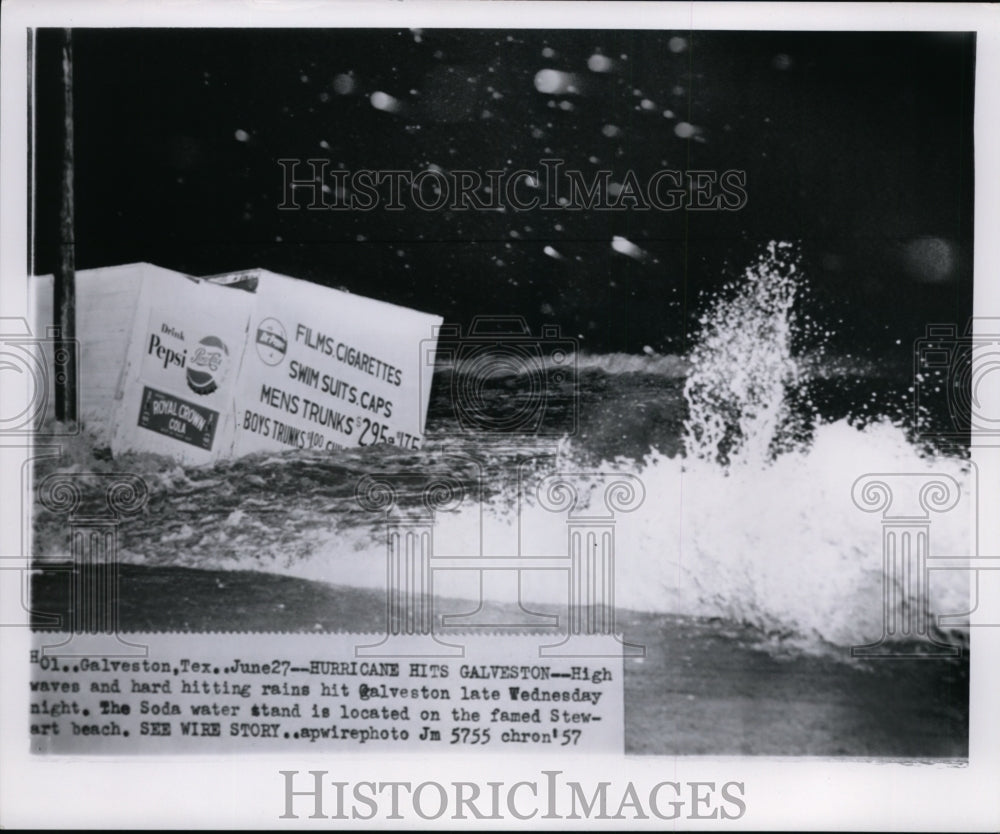 1957 Press Photo Soda water stand floats in water during hurricane in Galveston- Historic Images