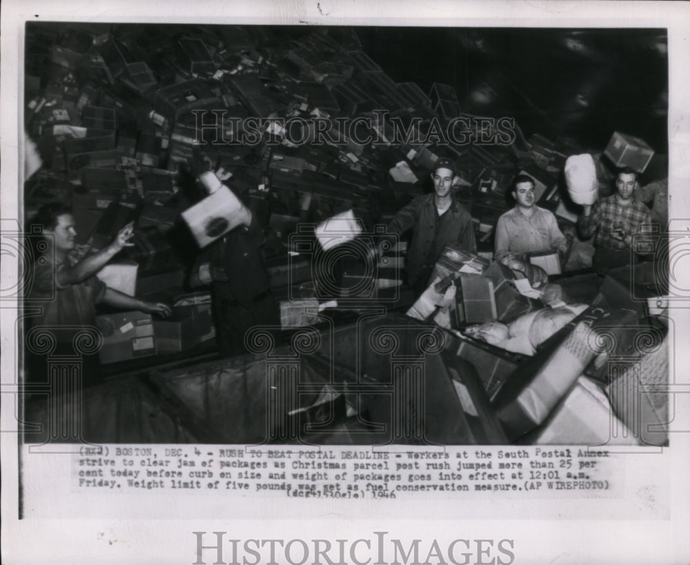 1946 Press Photo South Postal Workers Try to Finish Christmas Postal Deadline- Historic Images