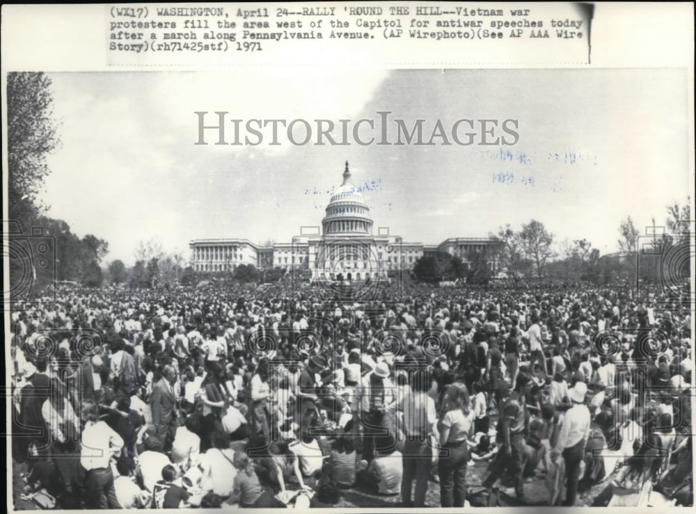 1971 Press Photo Vietnam War protesters fill the area west of Capitol- Historic Images