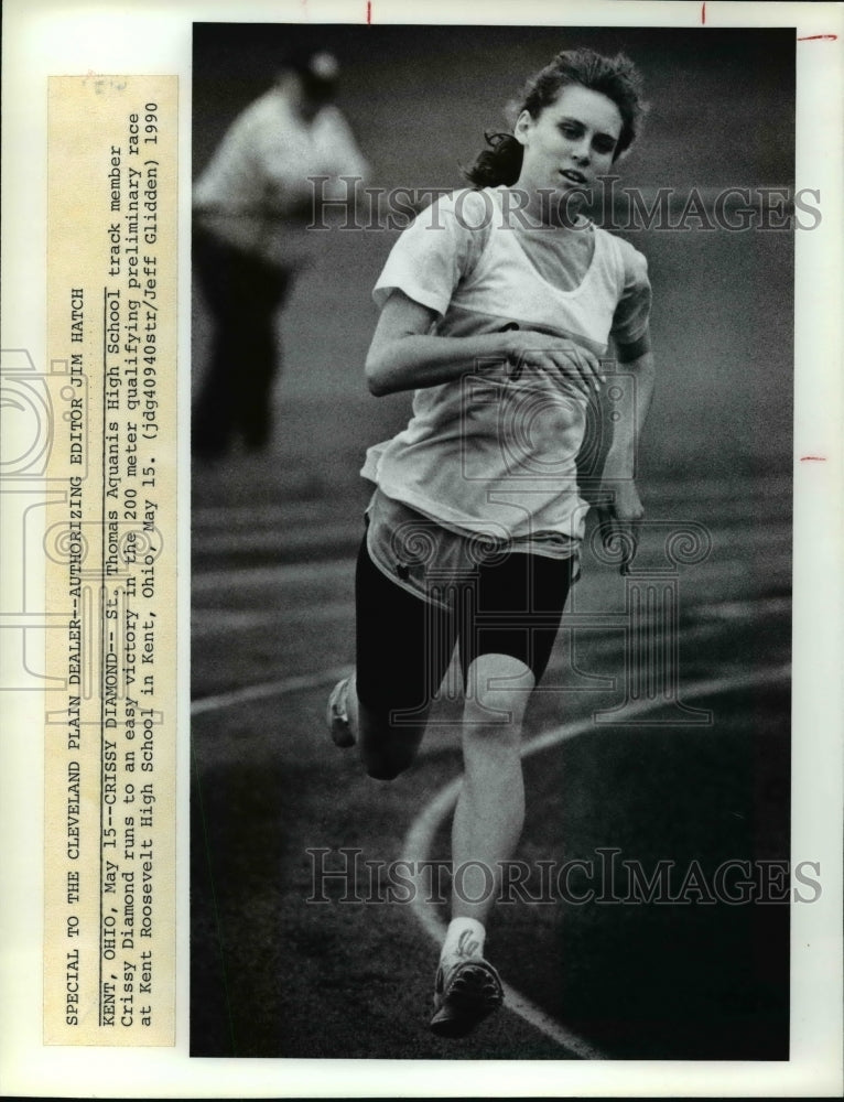 1990 Press Photo Crissy Diamond on her victory run at Kent Roosevelt High School- Historic Images