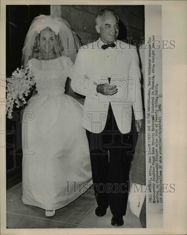 1964 Press Photo Sen Barry Goldwater escorts daughter Peggy to her wedding- Historic Images