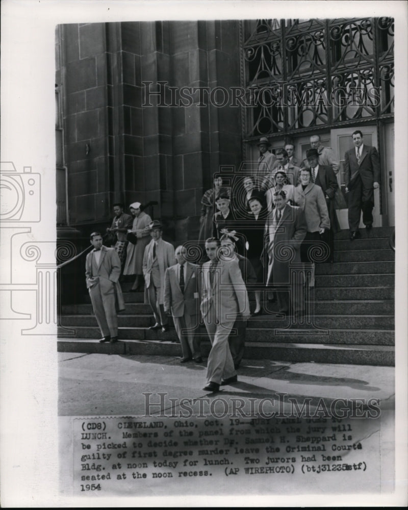 1954 Press Photo Members of jury panel of Sheppard trial is going out for lunch- Historic Images