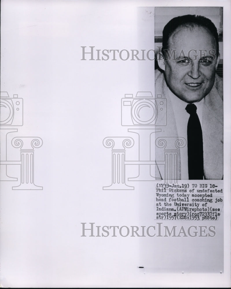 1957 Press Photo Phil Dickens as head football coach at University of Indiana- Historic Images