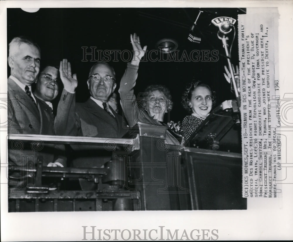 1948 Press Photo Pres. Harry Truman &amp; family greeted Des Moines residents- Historic Images