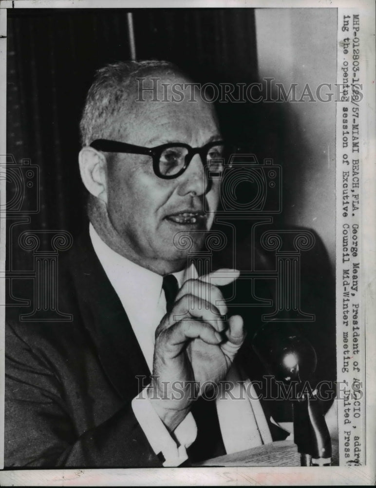 1957 Press Photo George Meany speaks at the Executive Council Mid Winter meeting- Historic Images