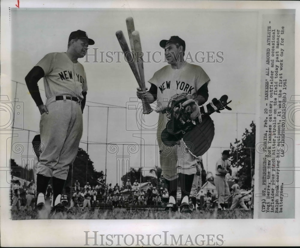 1961 Press Photo Yogi Berre New York Yankees catcher and Manager Ralph Houk.- Historic Images