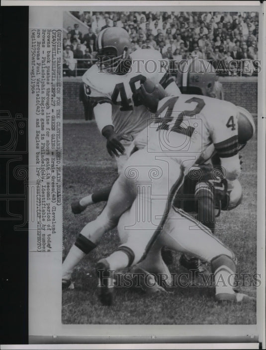 1964 Press Photo Ernie Green during Browns-Philadelphia Eagles game - cvw25442- Historic Images