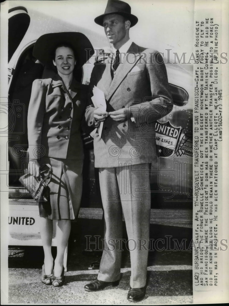 1941 Press Photo Capt. James Roosevelt and his bride at Burbank, California- Historic Images