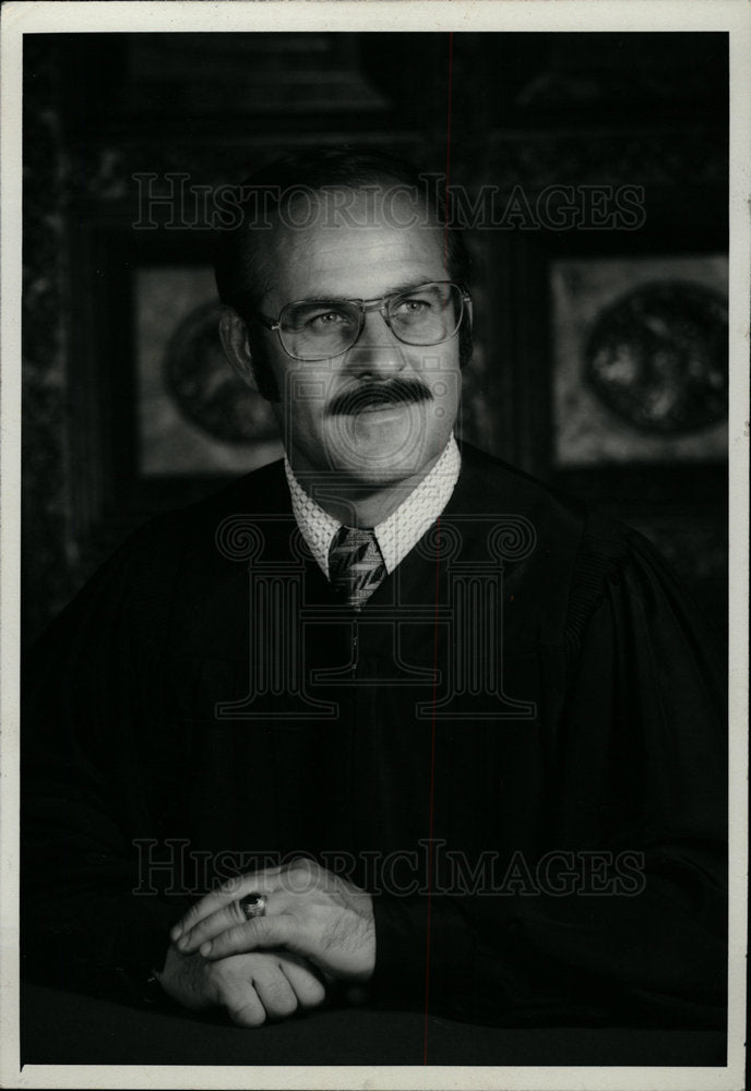 1972 Press Photo Roland L. Olzark - dfpd27491- Historic Images