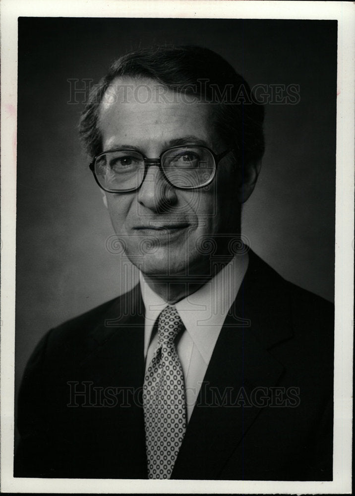 1987 Press Photo David T Snyder Director Corporate - dfpd28673- Historic Images