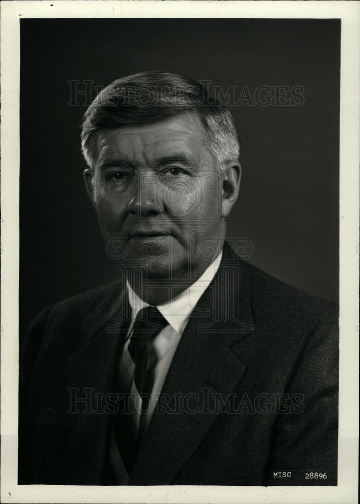 1981 Press Photo RICHARD T. LINDGREN Vice President - dfpd32461- Historic Images