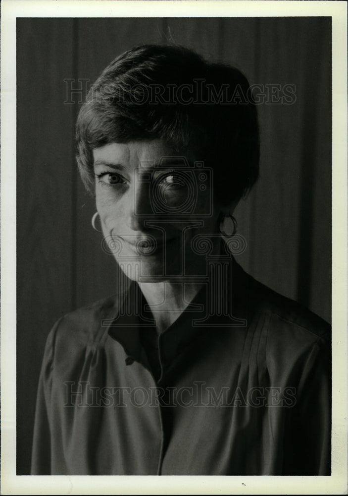 1983 Press Photo Maureen A. Fay director jesuit mercy - dfpd33361- Historic Images