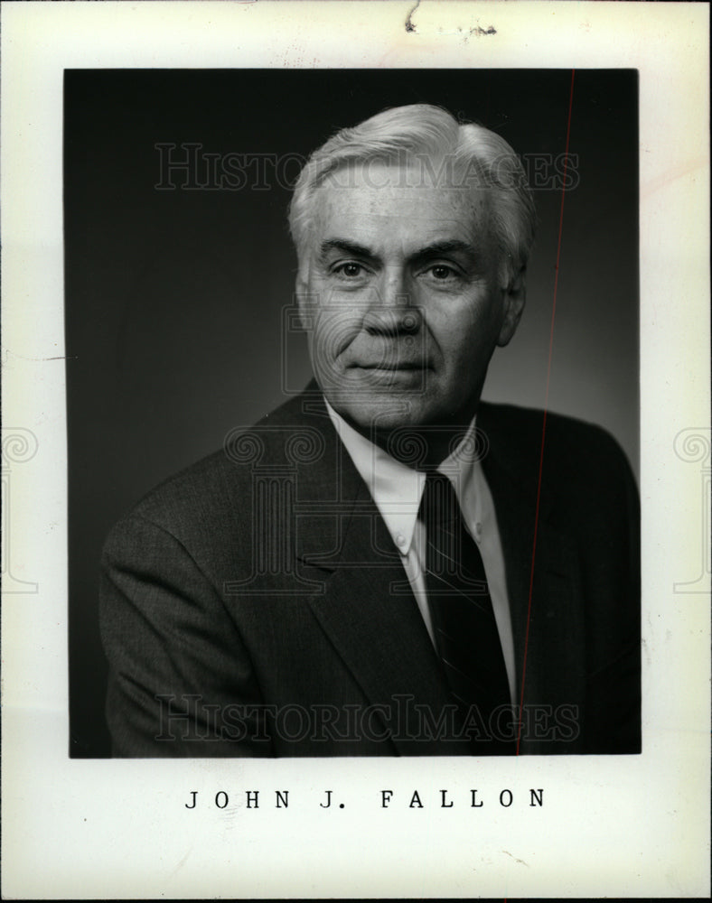 1987 Press Photo John J. Fallon Chrysler Motors Corp. - dfpd34205- Historic Images