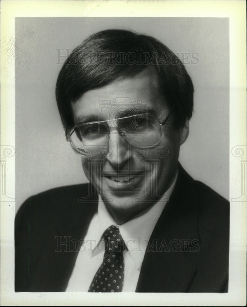 1986 Press Photo Peter Thomsen Michigan National VP - dfpd37339- Historic Images