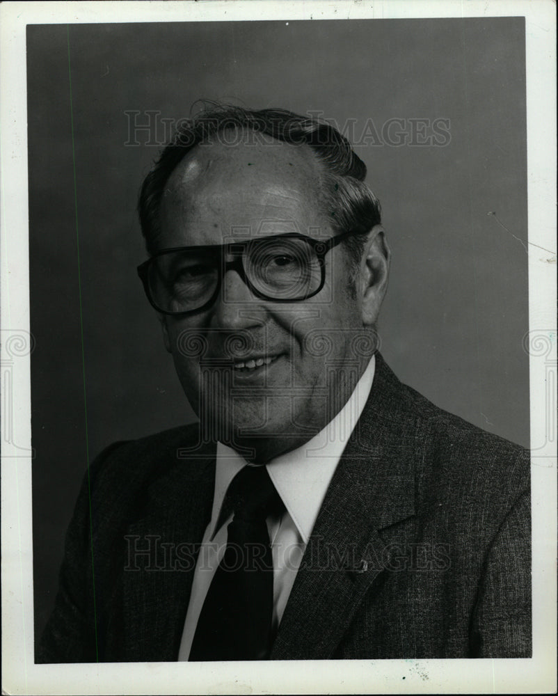 1986 Press Photo George Fulton journalist - dfpd37407- Historic Images