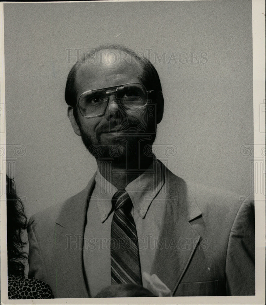 1988 Press Photo Brady Walker State Rep Livonia - dfpd37909- Historic Images