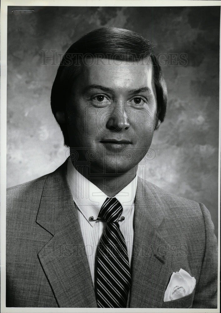 Press Photo Vice President of retail marketing - dfpd39163- Historic Images