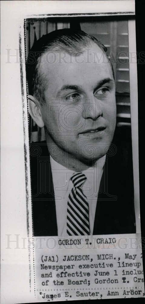 1965 Press Photo Gordon T Craig - dfpd39243- Historic Images