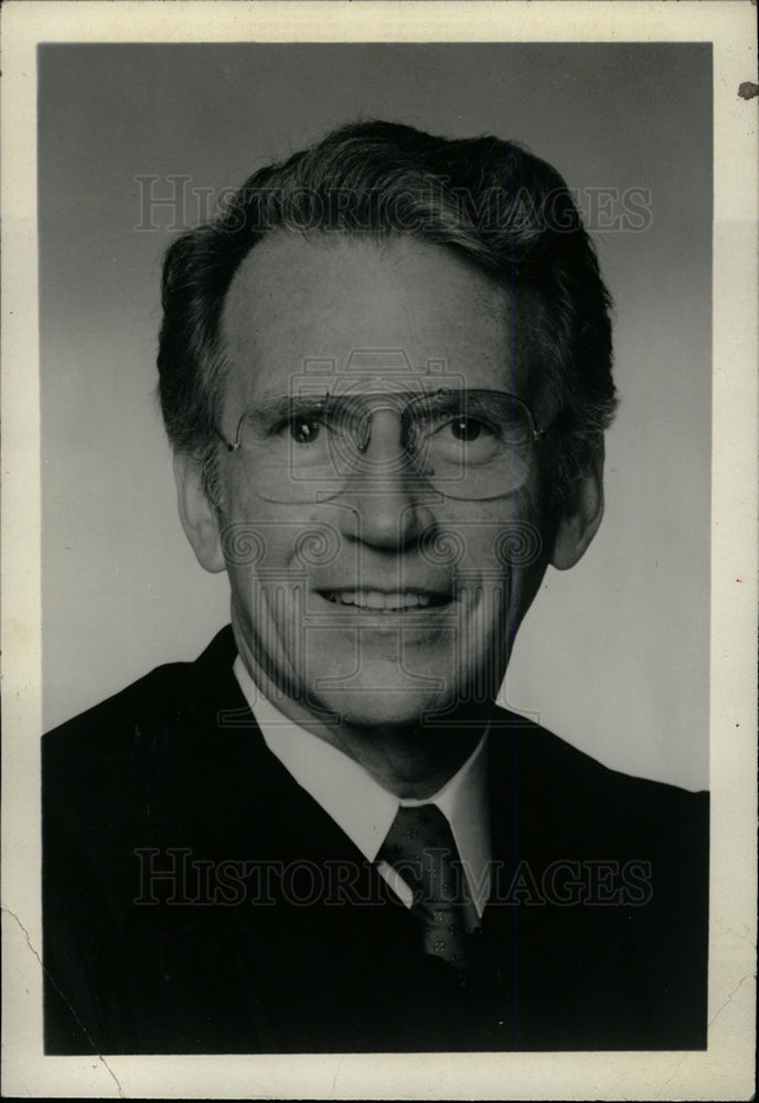 1988 Press Photo judge James H. Brickley Supreme Court - dfpd40799- Historic Images