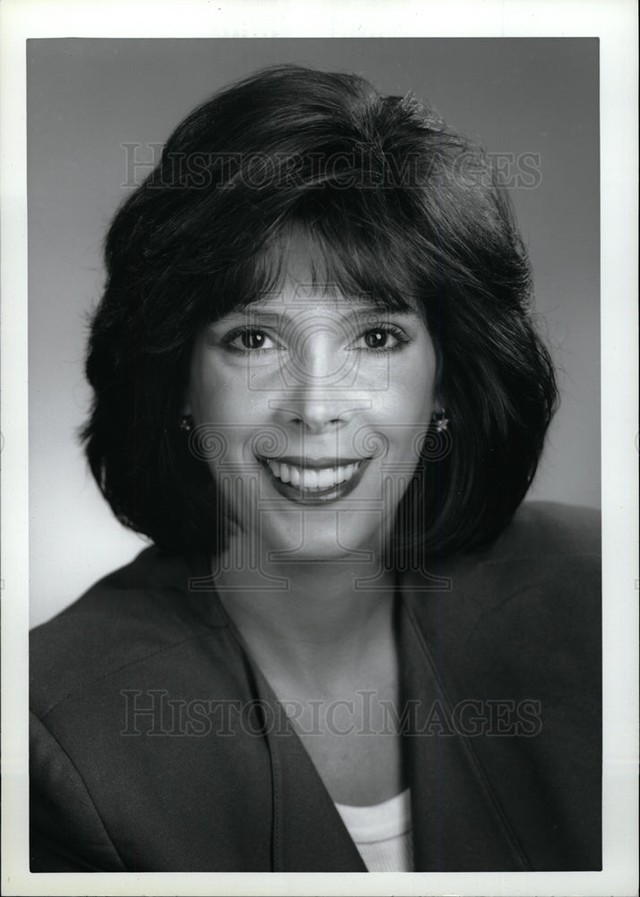 Press Photo Suzanne Anchor Page TV Anchor - dfpd41019- Historic Images