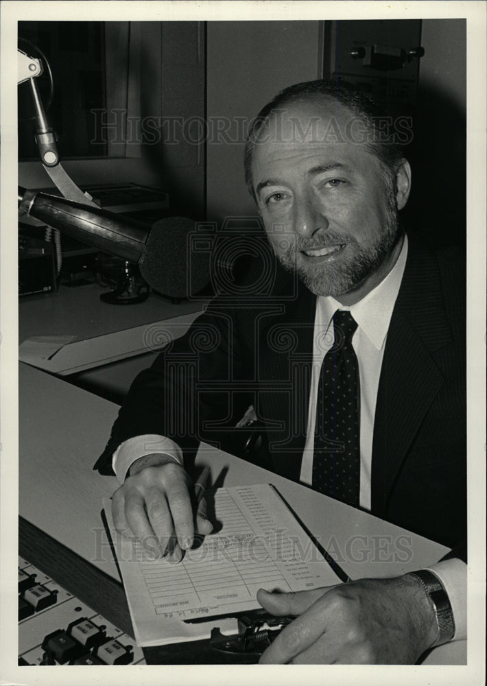 1988 Press Photo Don Watson WWJ Radio 95 AM- Historic Images