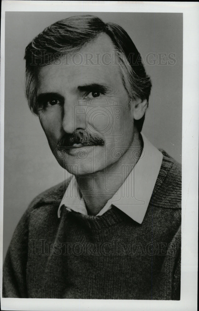 1998 Press Photo DENNIS WEAVER actor television - dfpd41217- Historic Images