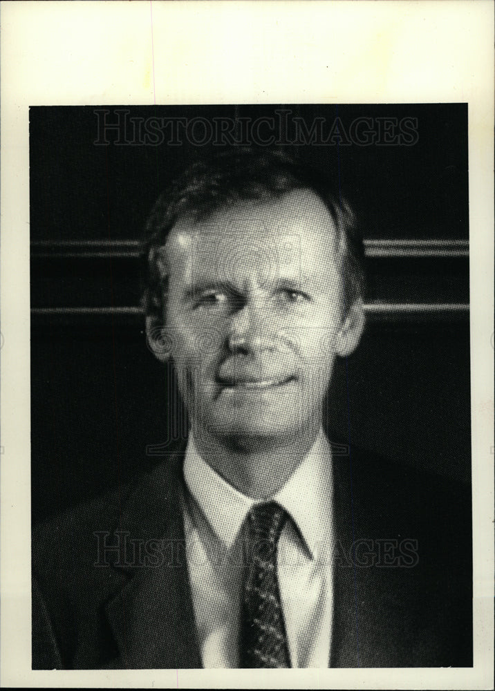 1988 Press Photo Anthony Ridder president Knight paper - dfpd41359- Historic Images