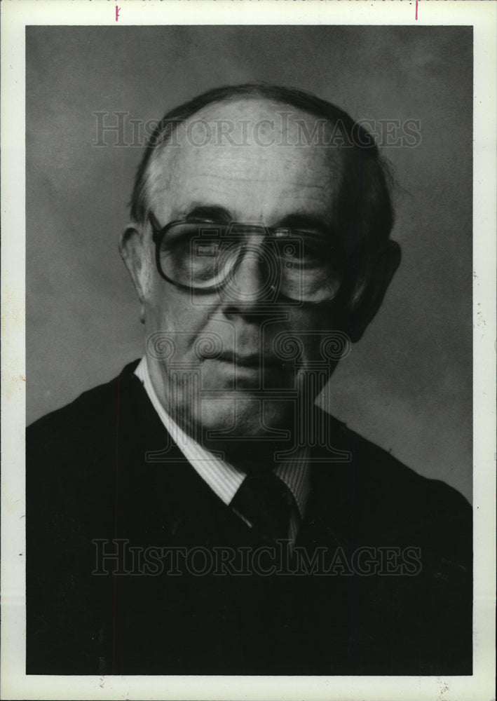 1988 Press Photo Judge Thomas J. Brennan - dfpd41625- Historic Images