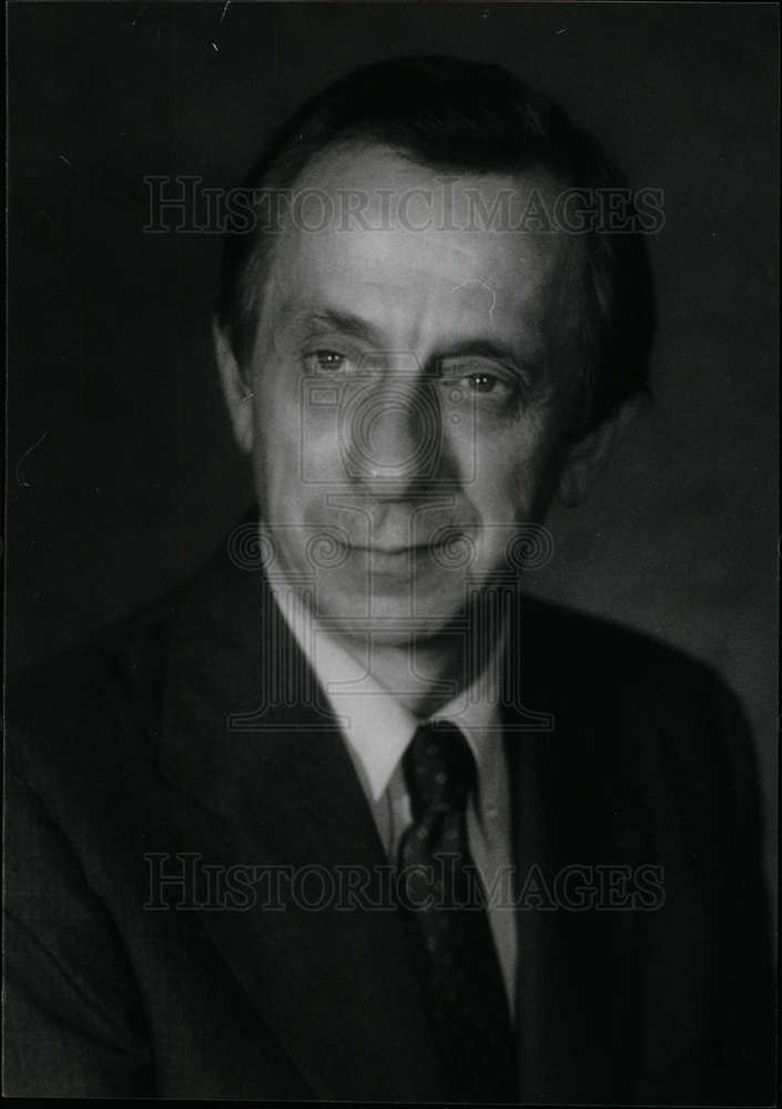 1984 Press Photo Robert F. Larson WTVS Channel 56 - dfpd42253- Historic Images