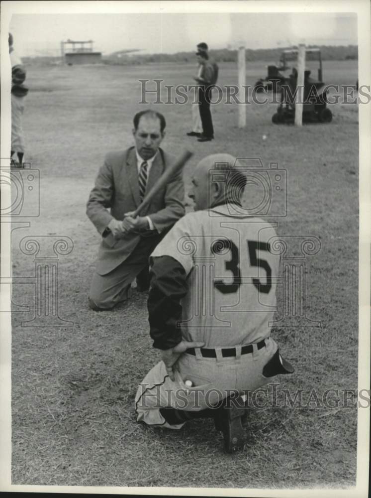 Press Photo NY Yankee &amp; Tigers Tommy Henrich &amp; Detroit Tigers Jack Tighe- Historic Images