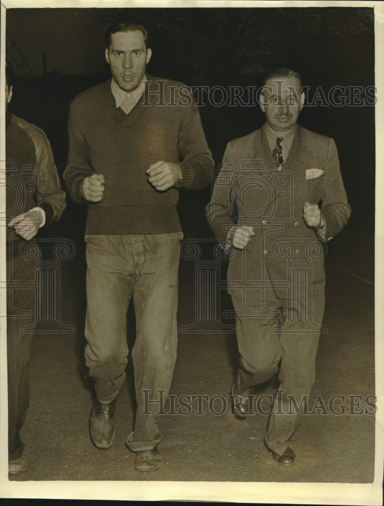 1940 Press Photo Boxer Baron Henry Von Stumme - ftx03335- Historic Images