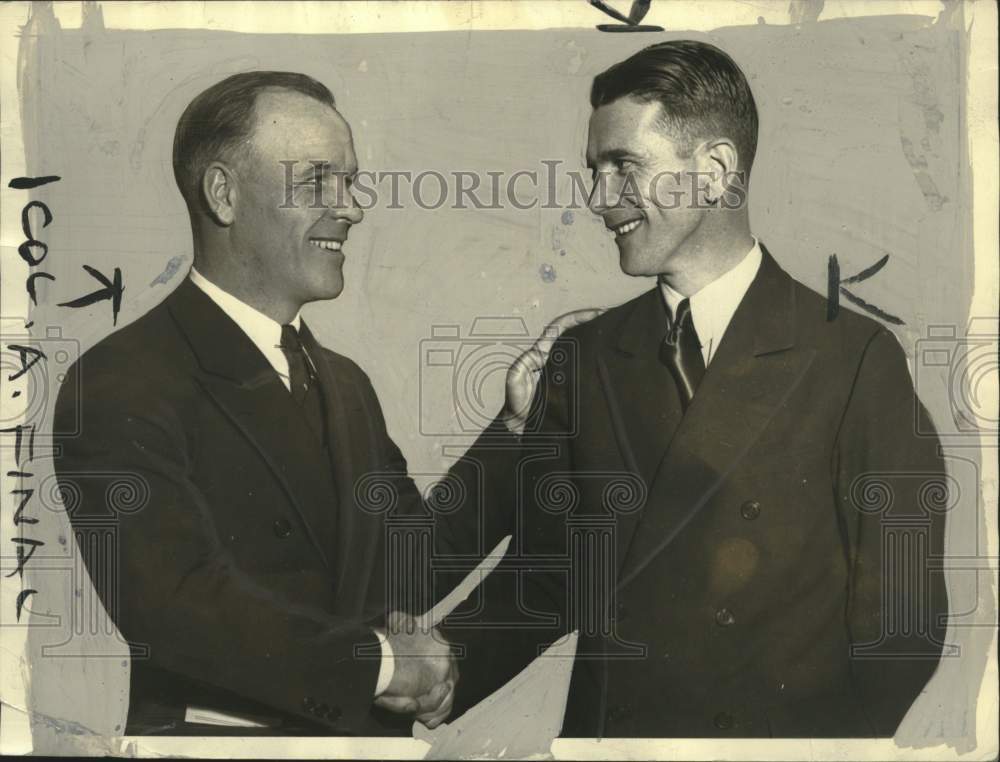 1933 Press Photo Heartley Anderson greets new Irish Coach Elmer Layden- Historic Images