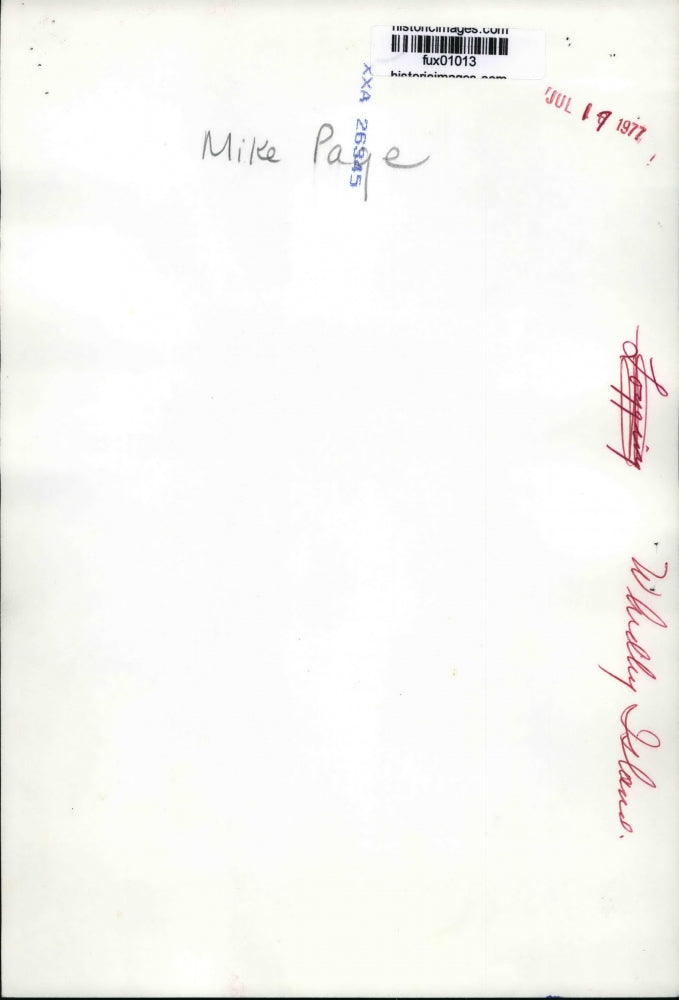 1977 Press Photo Mike Page at Whilbey Islands - fux01013