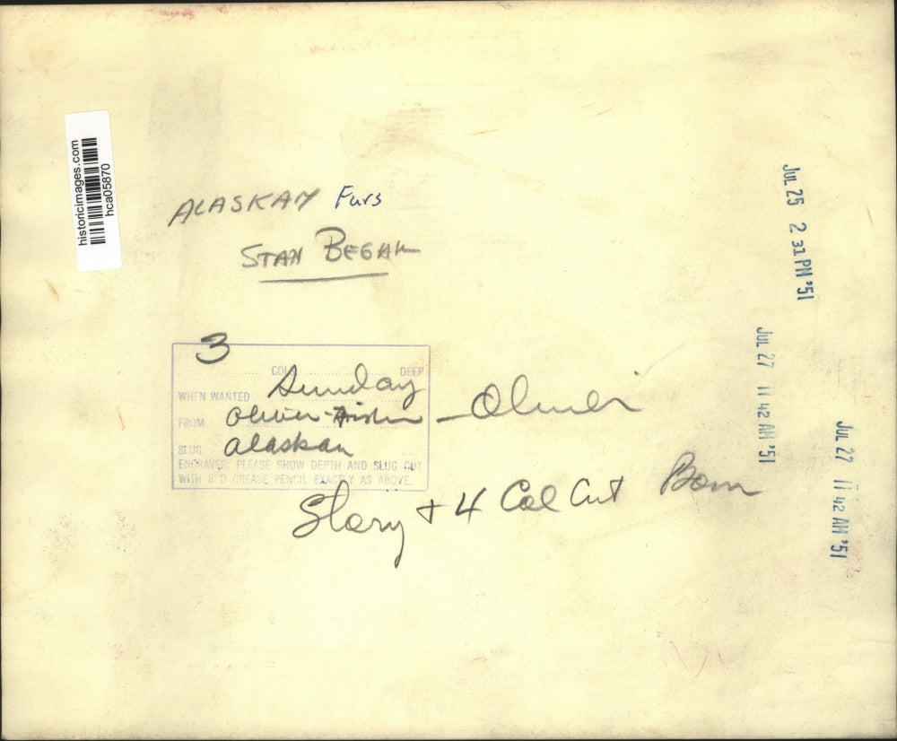 1951 Press Photo Store display of Alaskan Furs - hca05870