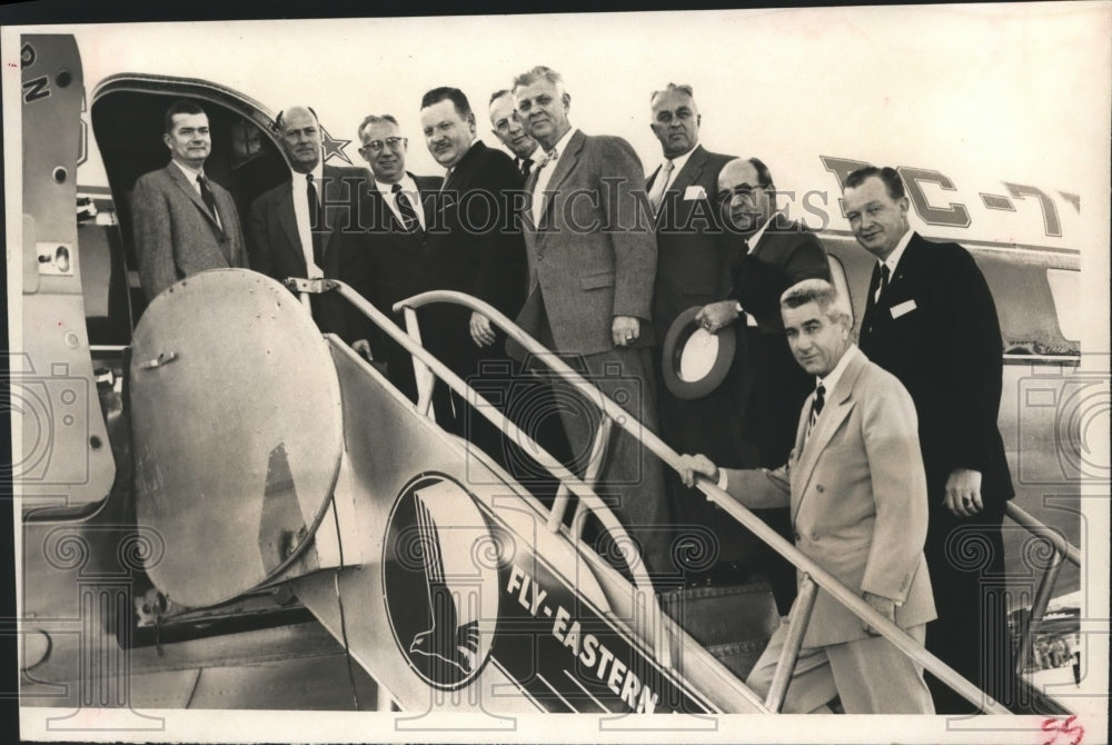 1957 Press Photo Delegation of Houston civic leaders going to Washington D.C.