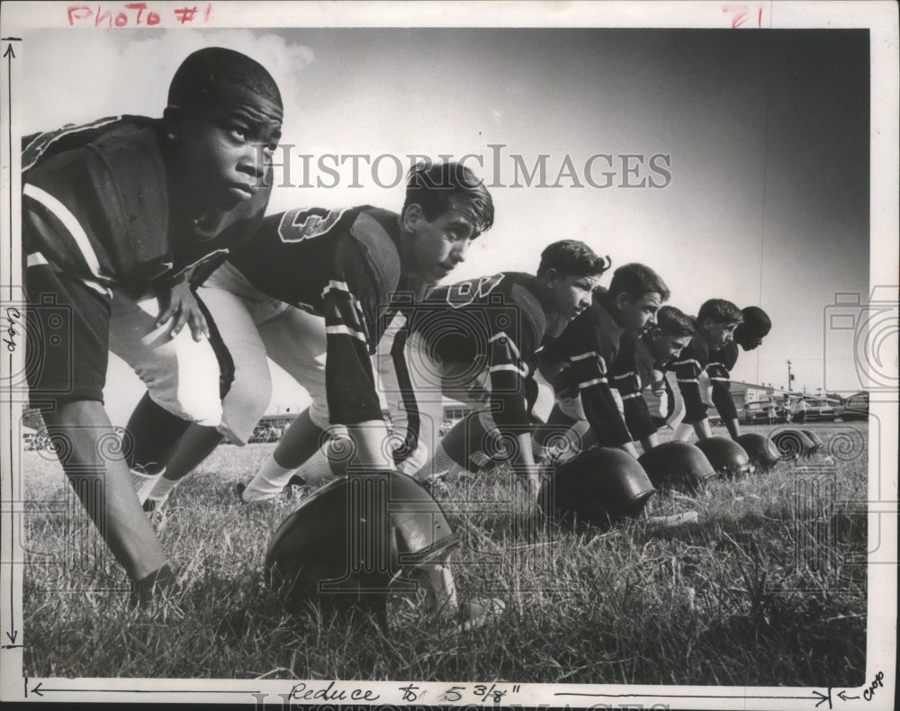 1966 Press Photo Baby Oiler Lineup In Football Field in Houston - hca07141- Historic Images