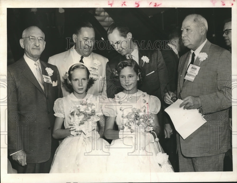 1956 Press Photo Party goers of the Bank of the Southwest, Houston - hca07618- Historic Images