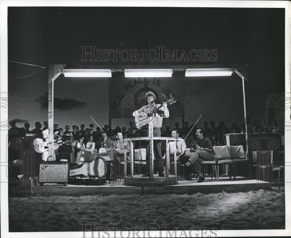 1970 Press Photo Concert at Baptist Youth Festival - hca07914